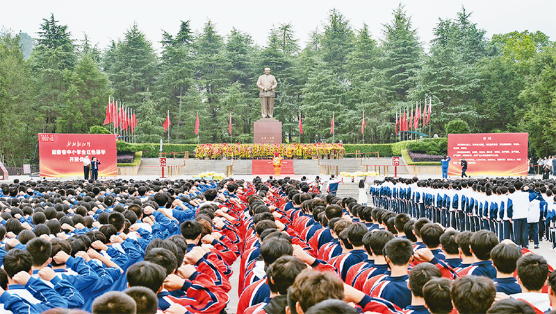 打牢做好思想政治工作的基本功